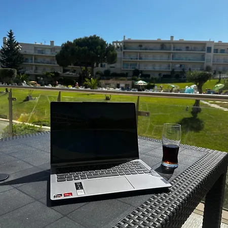 Appartement, Calme Avec Vue Piscine, 1km De La Plage, Olhos De água