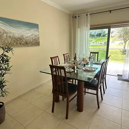 Daire Appartement, Calme Avec Vue Piscine, 1km De La Plage, Olhos De Agua