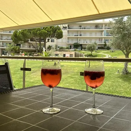 شقة Albufeira, Piscine & Jardin, Tennis, A 1000 M De La , 2 *