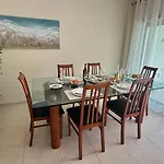 Appartement, Calme Avec Vue Piscine, 1km De La Plage, Olhos De Agua